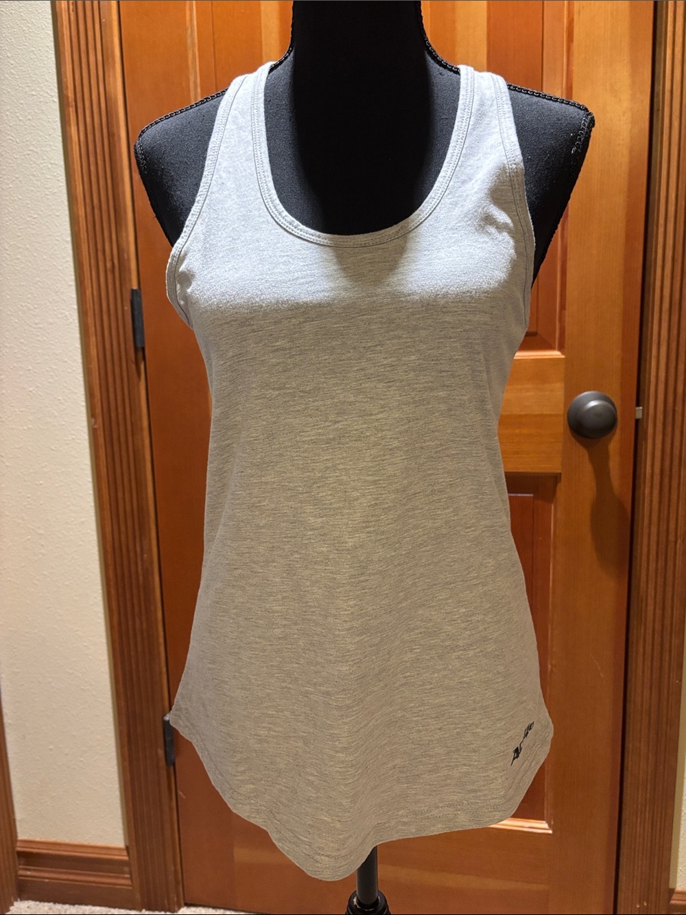 Classic Gray Scoop Neck Tank Top, size M